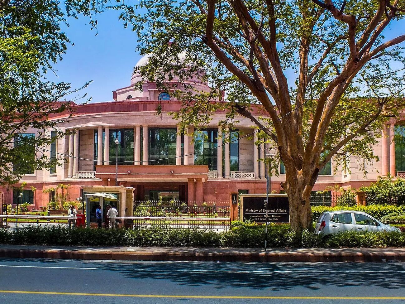 Индия контролирует конечных потребителей военного экспорта – МИД