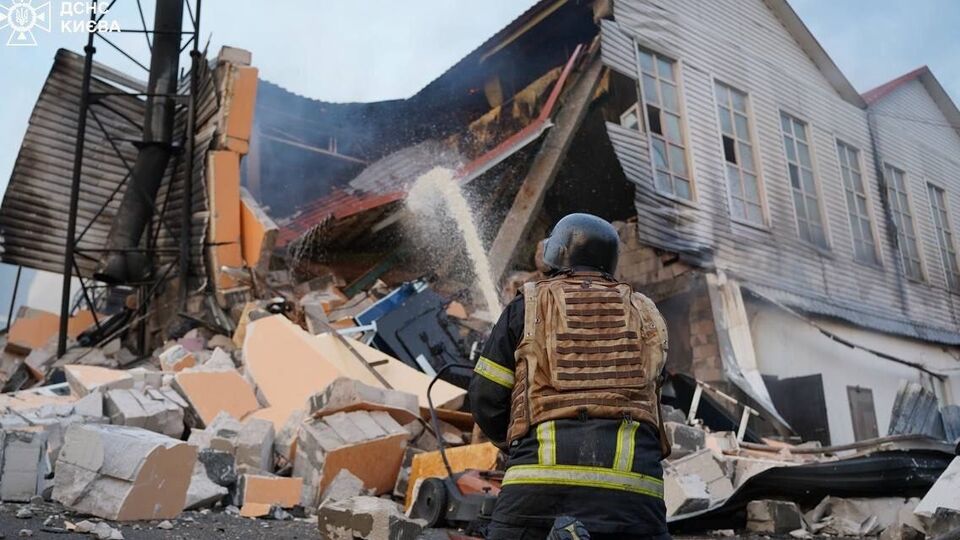 Власти Киева рассказали о последствиях ночного обстрела