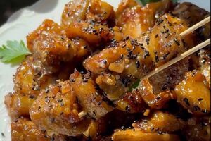 Соус придает баклажану ориентальный вкус