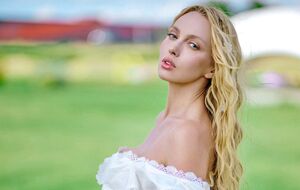 Полякова: Алиска едет в школу в седьмой класс, в свою родную школу