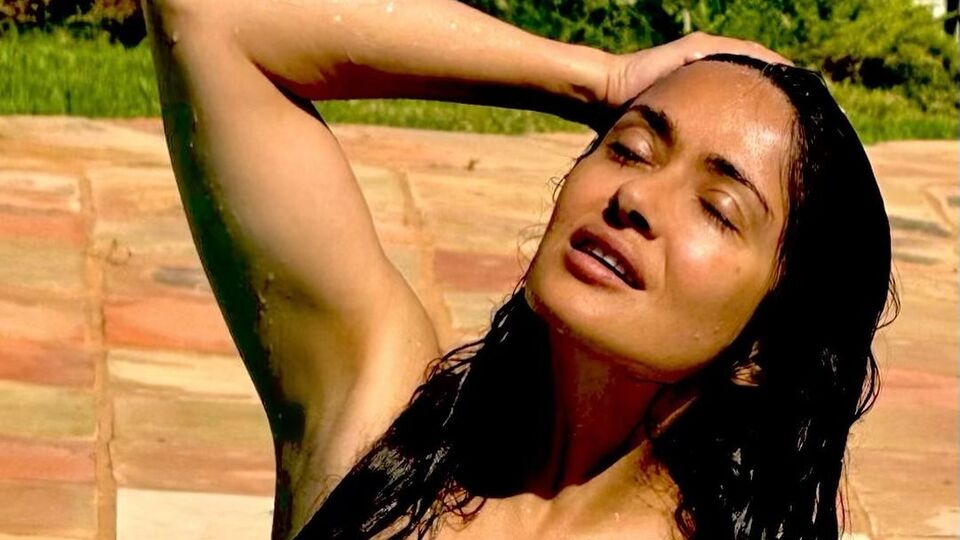 Хайек исполнилось 58 лет