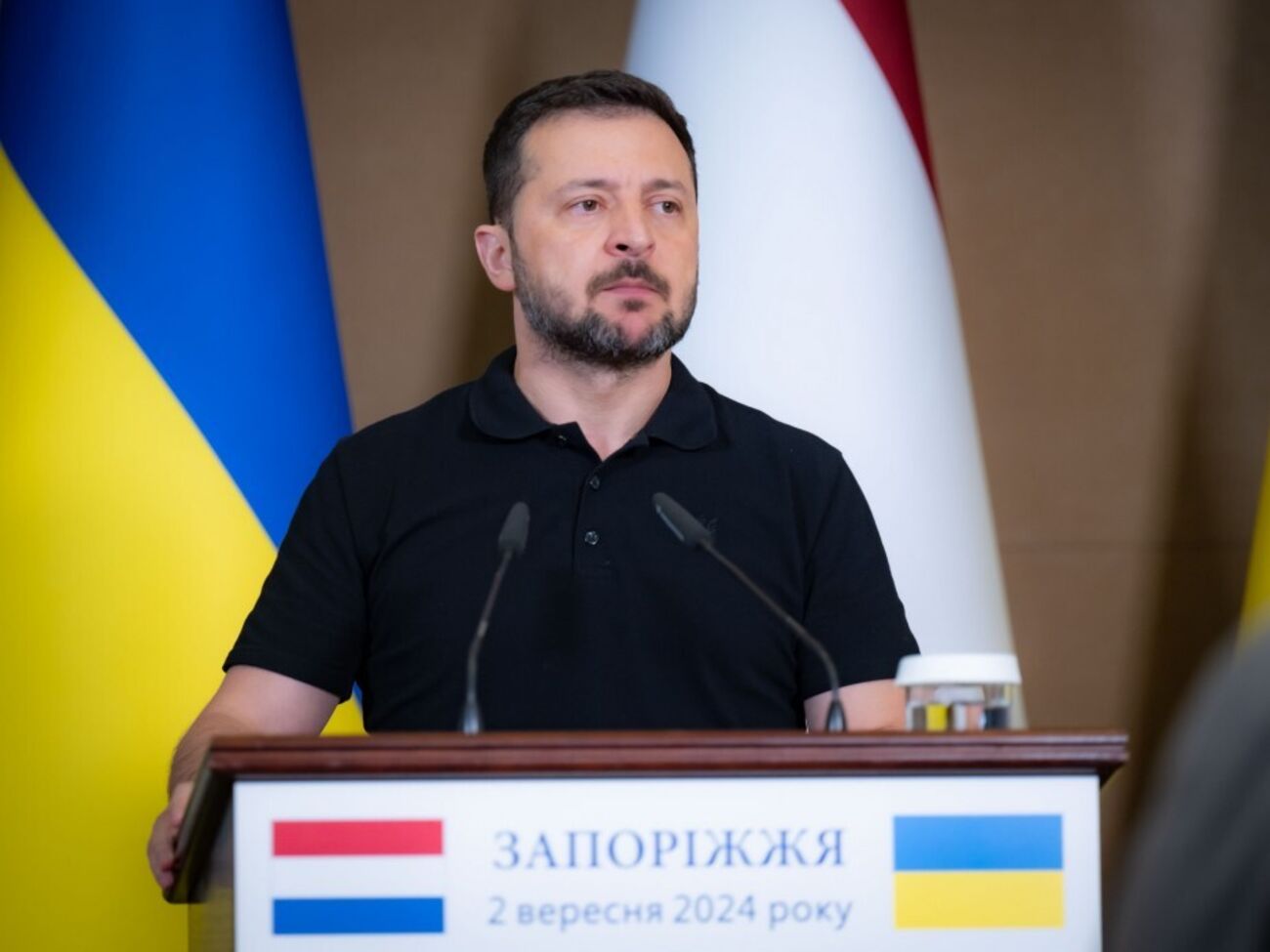 ЗАЭС необходимо возвращать под контроль политическим путем, считает Зеленский