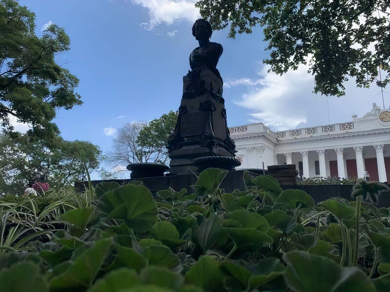 Кабмин в 2023 году исключил из госреестра памятник Пушкину в Одессе