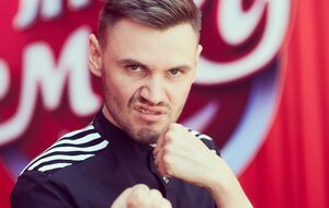Рябченко народився в Луганській області