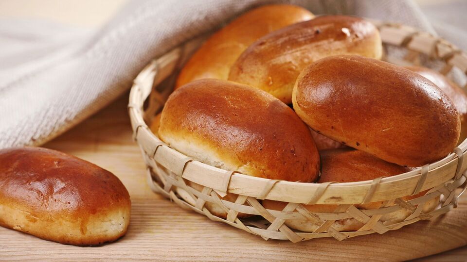 Пирожки выпекаются 20 минут