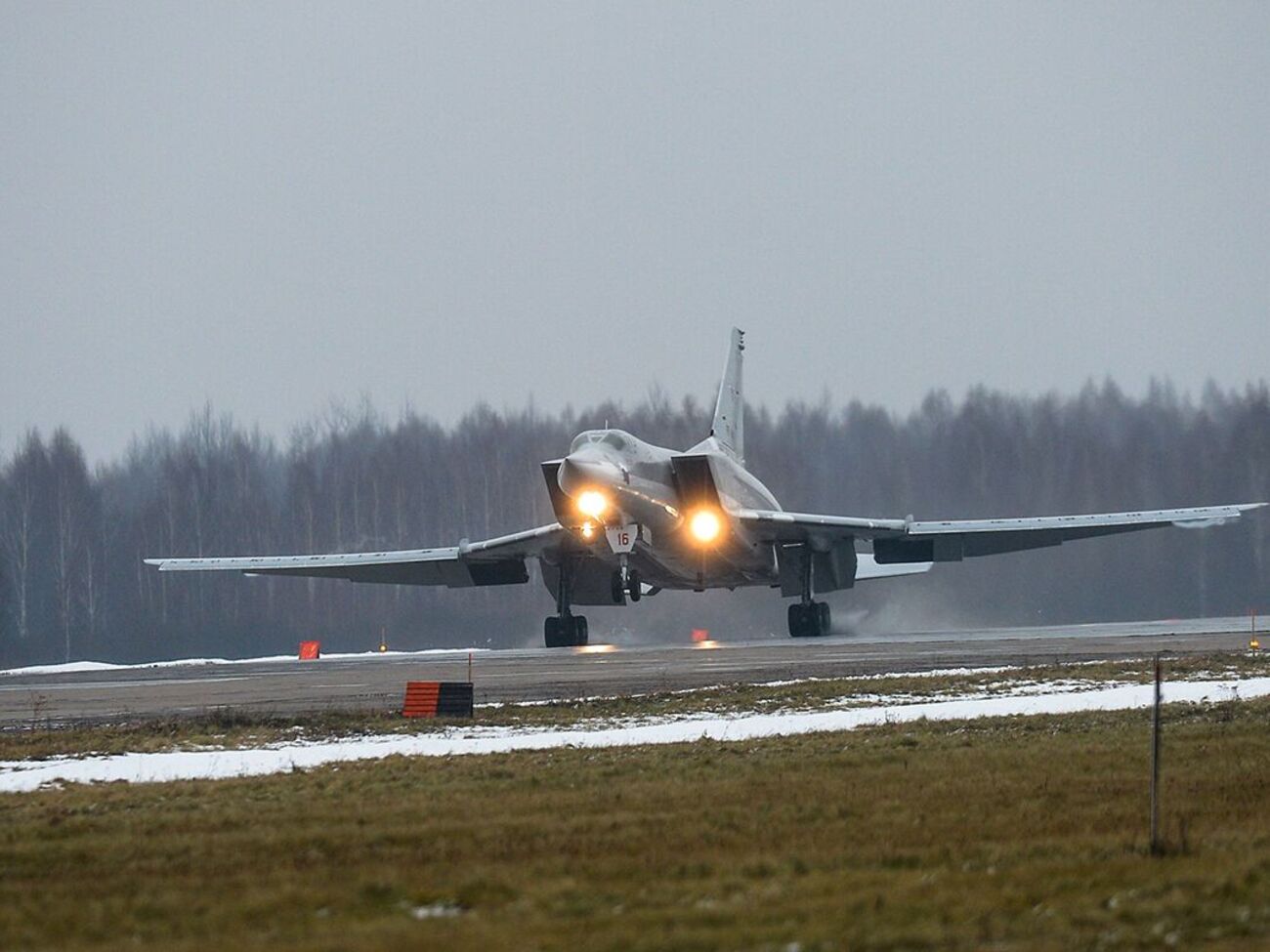 На аэродроме "Шайковка" дислоцируются самолеты дальней авиации РФ