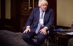 Україну можна запросити приєднатися до НАТО ще до закінчення повномасштабної війни, вважає Джонсон