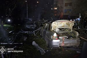 Одна з бомб упала біля 16-поверхівки, будинок удруге постраждав від обстрілів РФ