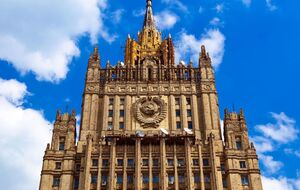 РФ в саммитах мира участвовать не будет, но готова к "политико-дипломатическому урегулированию" войны, отметили в российском МИД