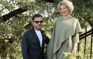 Ульвеус и Сас познакомились в 2021 году