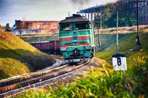Замість підвищення тарифів і збільшення навантаження на бізнес експерти радять "Укрзалізниці" розв'язати накопичені проблеми, пише профільне видання
