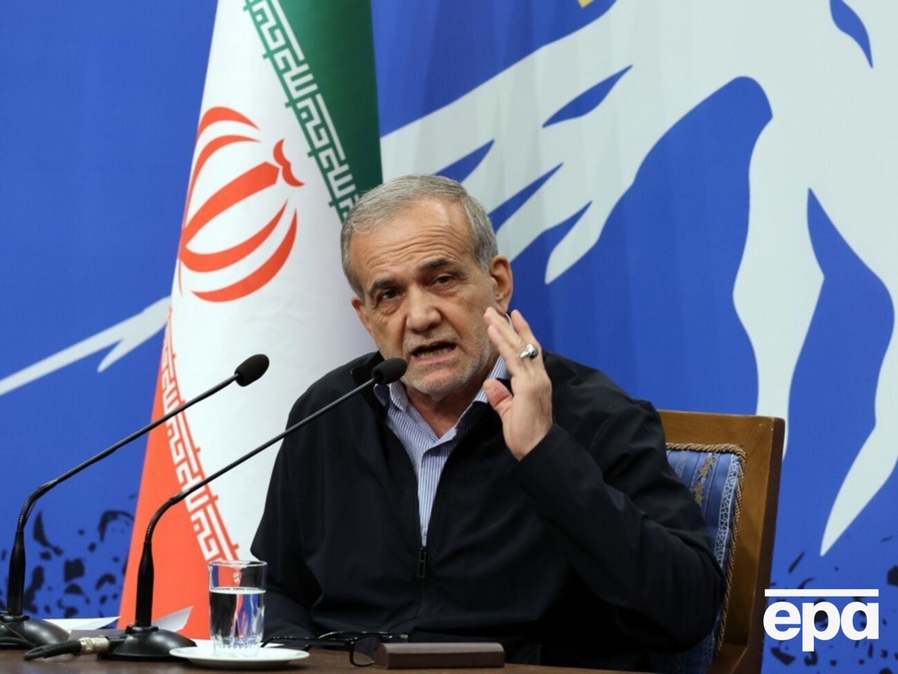 Пезешкиан назвал РФ "ценным стратегическим союзником и соседом Ирана"