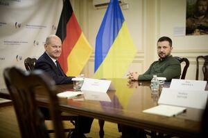 Шольц и Зеленский провели встречу в США