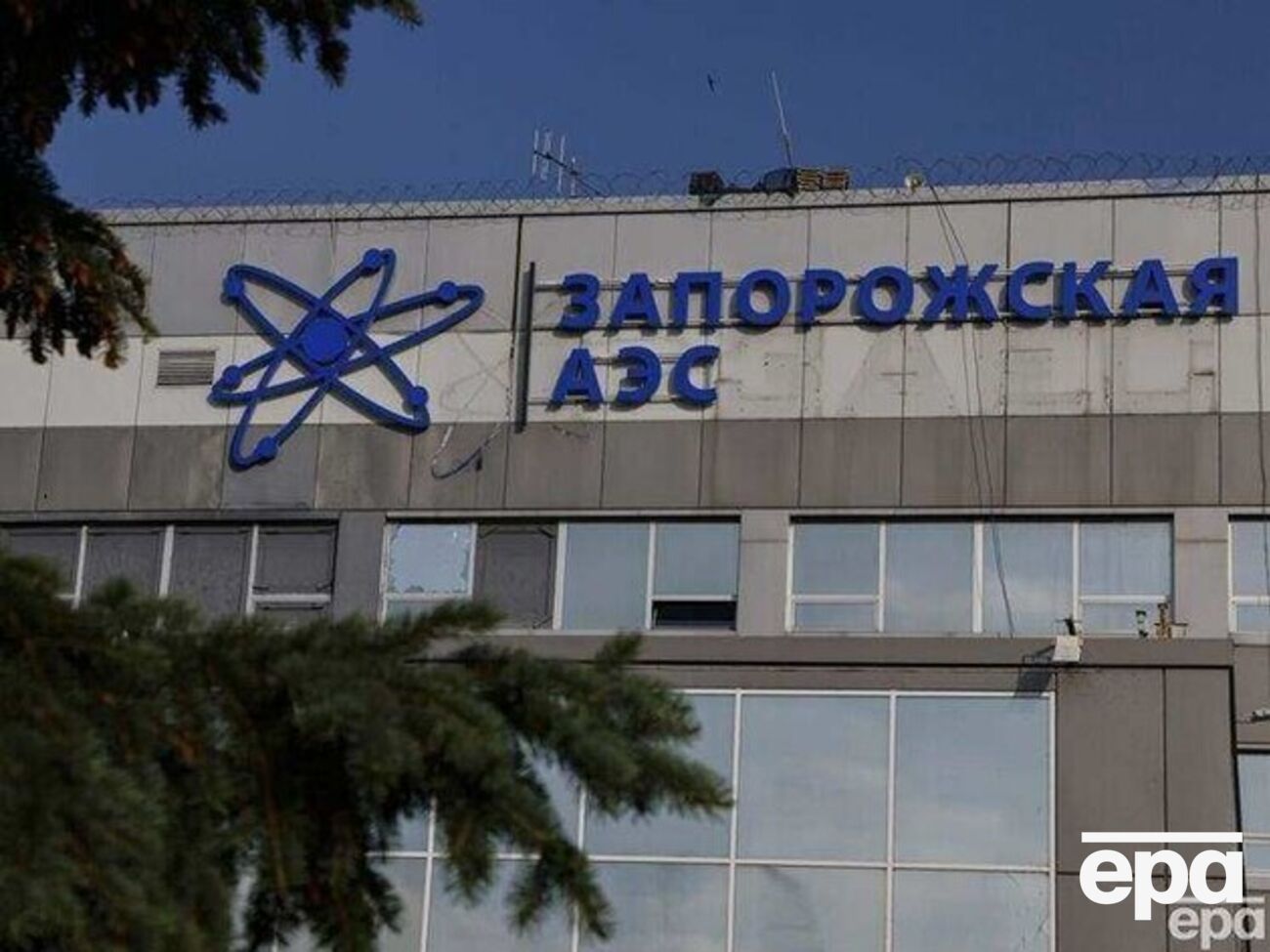 Россияне терроризируют беспилотниками Никополь, используя ЗАЭС как прикрытие