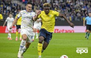 Поединок проходил в Гамбурге на формально "домашнем" поле "Динамо"