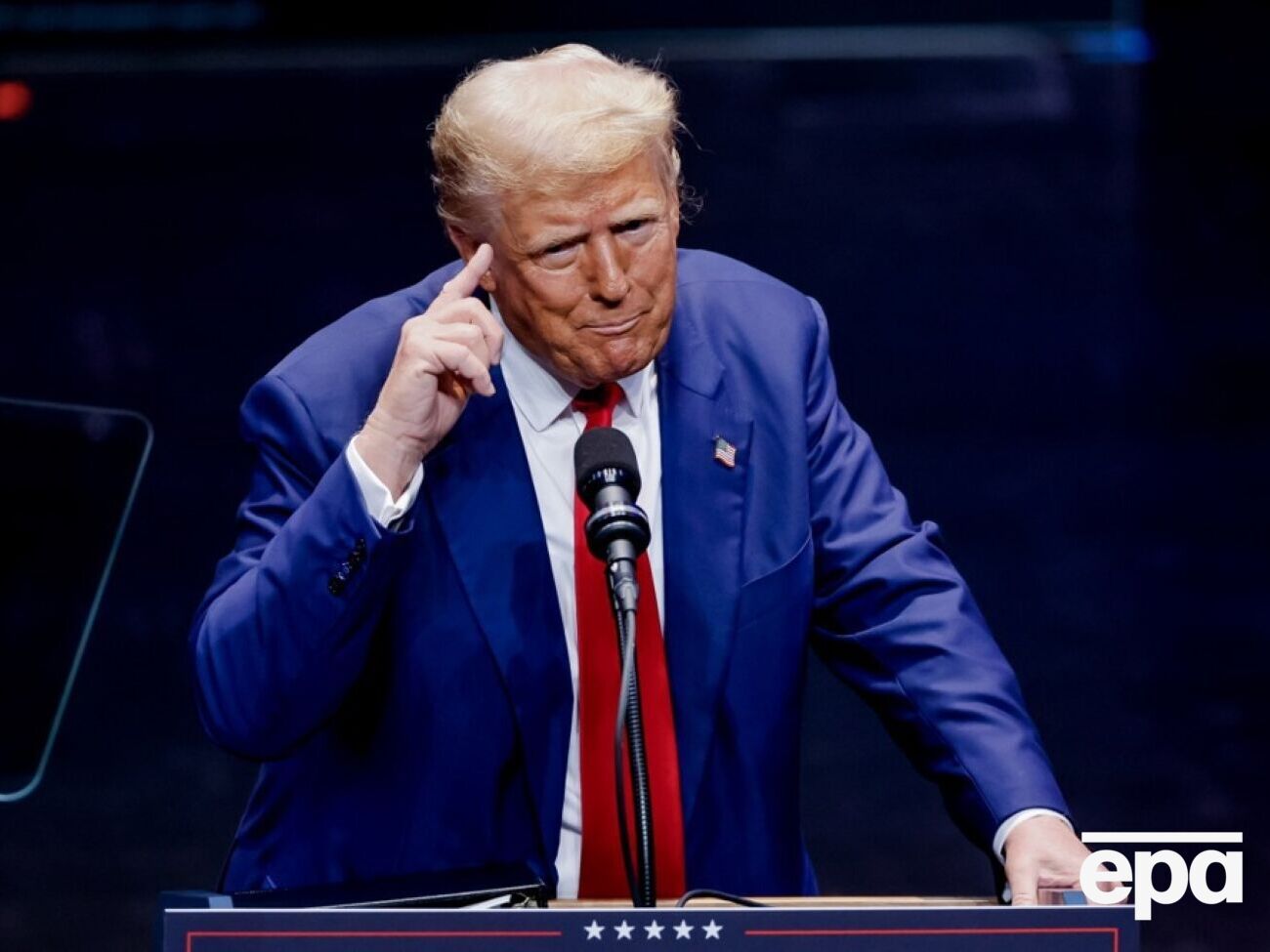 За словами Трампа, "за три роки жахливої боротьби" Україна є "абсолютно стертою", а "мільйони й мільйони людей" – мертвими