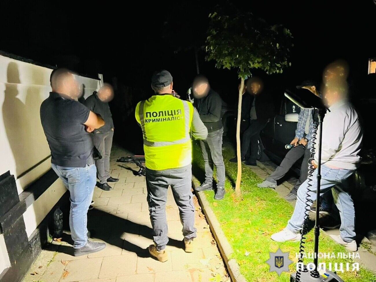 Задержанного на Прикарпатье жителя Коломыи правоохранители подозревают в помощи мужчинам мобилизационного возраста с выездом за границу