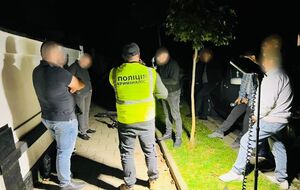 Задержанного на Прикарпатье жителя Коломыи правоохранители подозревают в помощи мужчинам мобилизационного возраста с выездом за границу