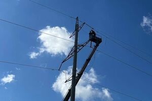 В Донецкой области электросети повреждаются ежедневно из-за боевых действий