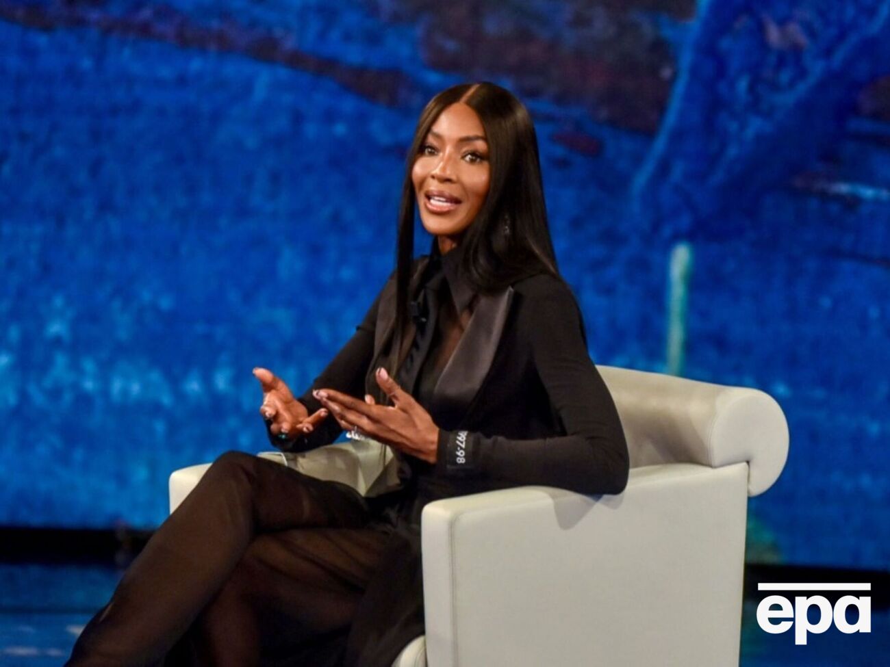 Кэмпбелл после разглашения результатов расследования деятельности ее фонда комментариев пока что не давала