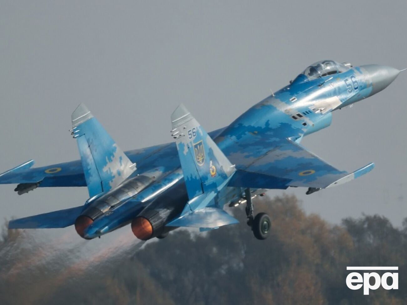 По данным следствия, фигуранты, предположительно, провели 10 сделок по закупке запчастей к Су-27 и МиГ-29