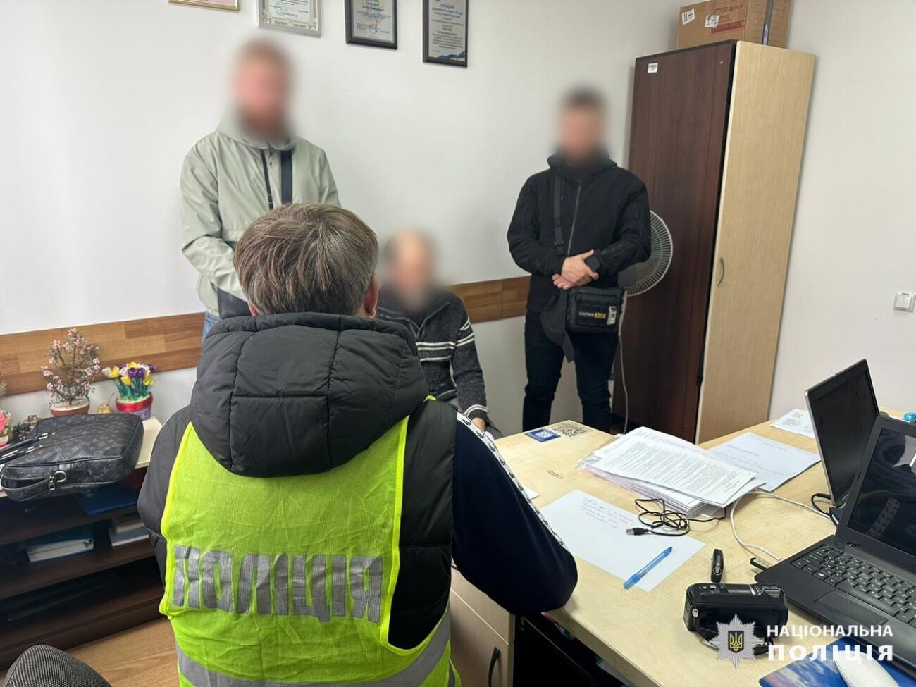 Фигурант работал учителем 10 лет, а после увольнения переехал в монастырь в Тернопольской области