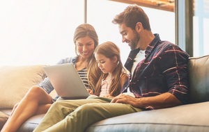 В одном из вебинаров эксперты рассказали о том, как проживают шоковые события дети всех возрастов