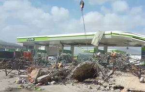 Здание АЗС полностью разрушено