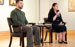 Зеленський зазначив, що не може обговорювати зі спікером Джонсоном послів України