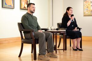 Зеленський зазначив, що не може обговорювати зі спікером Джонсоном послів України