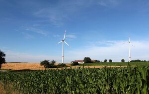 Долг государственного предприятия "Гарантированный покупатель" перед производителями "зеленой" энергии составляет около 35,8 млрд грн