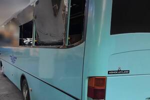 Окупанти 29 вересня тричі атакували автобуси й маршрутку в Херсоні, повідомили у МВА