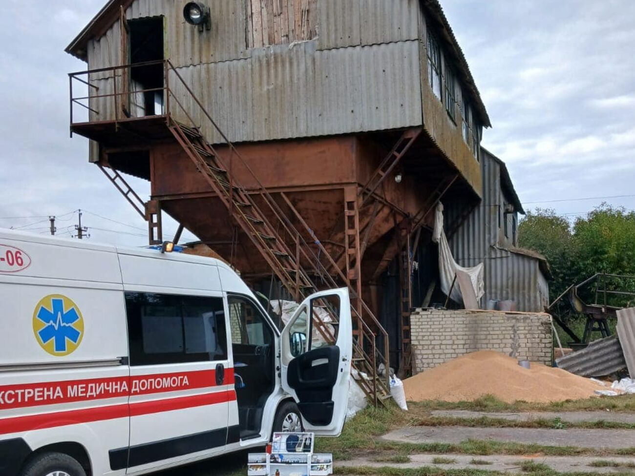 Реанімувати хлопчика, який упав у зерносховище, не вдалося, зазначили в ГУ ДСНС у Волинській області