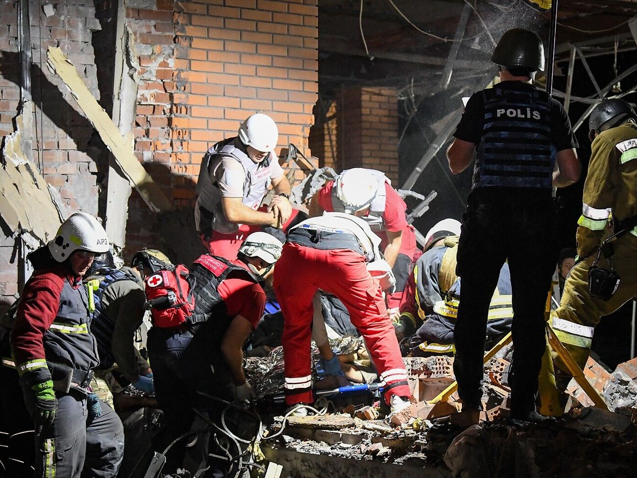 Под вражеский обстрел попала семья