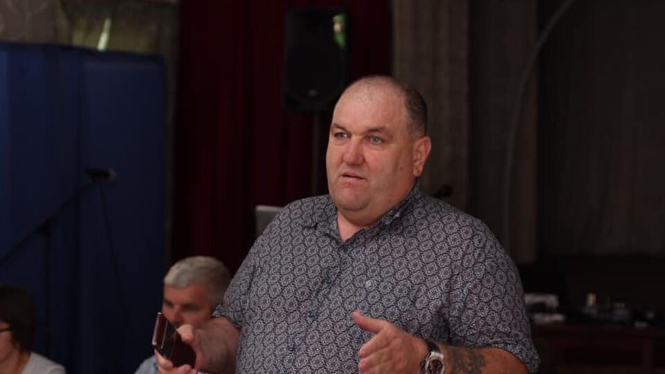 Поворознюк требовал опровержения слов, что он "мягко говоря, изверг". Суд отказал