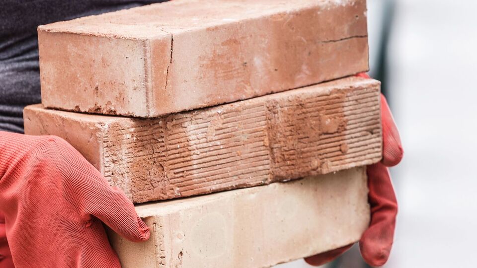 "Тупим предметом", яким ударили Носенка, була цеглина, зазначив Андрющенко