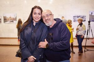 Зорий: Скажу откровенно, мы с мужем все это время визуализируем путешествия в любимые места, как раньше