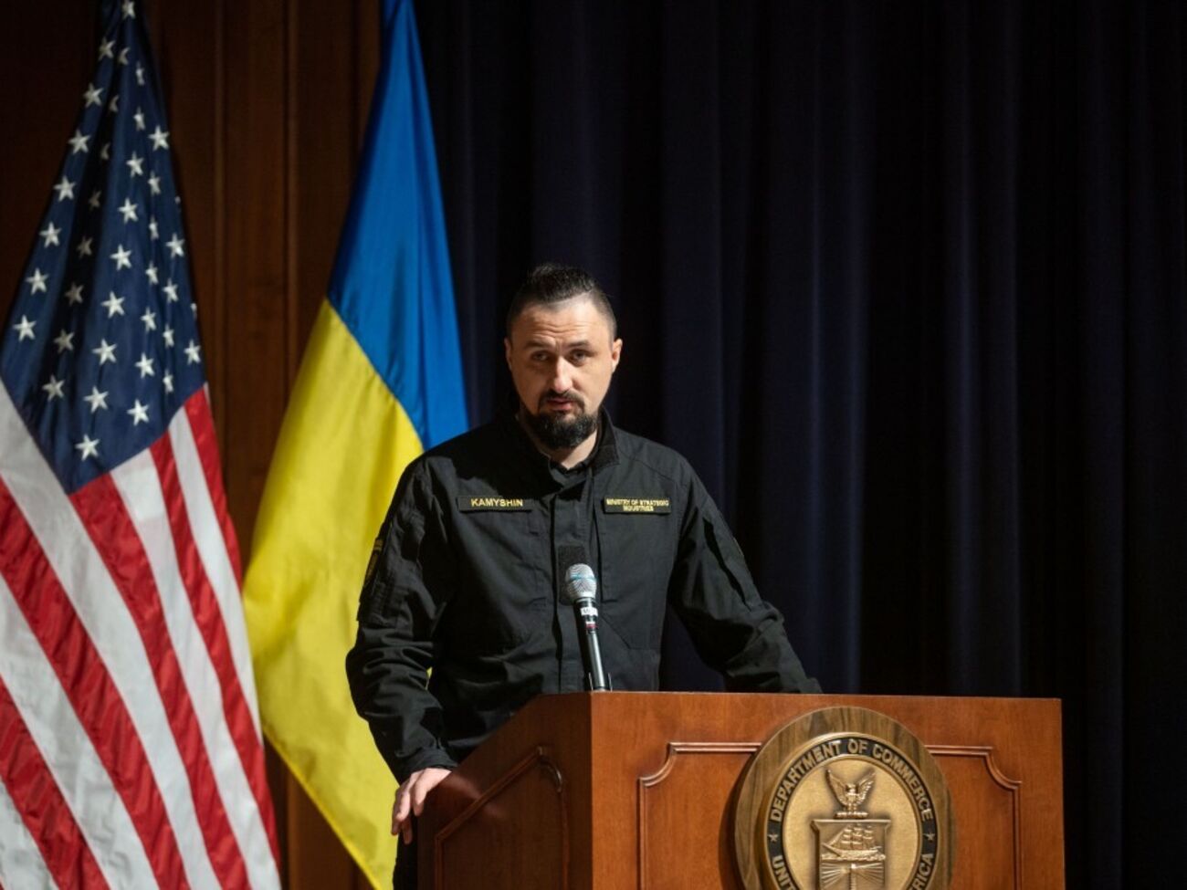 Камышин написал заявление об отставке с должности главы Минстратегпрома