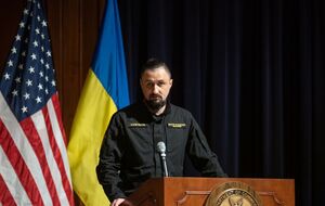 Камышин написал заявление об отставке с должности главы Минстратегпрома