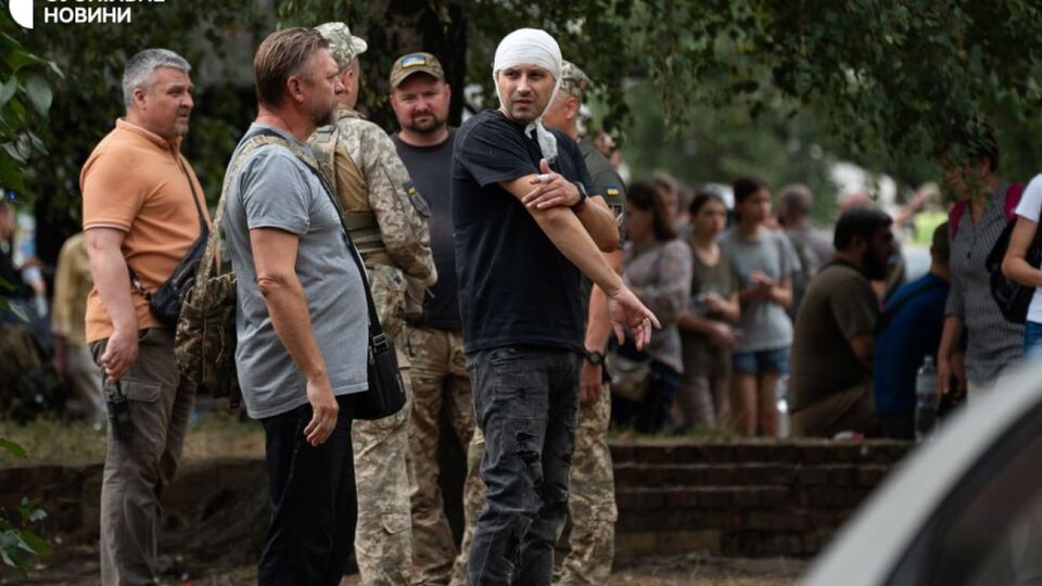 Сейчас известно о 49 погибших и 219 пострадавших в результате ракетных обстрелов