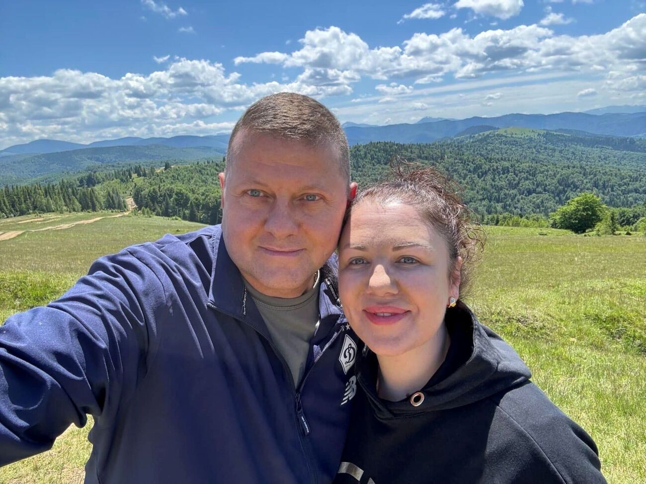 За словами Залужної, вони із чоловіком разом "довго відновлювалися після Дебальцевого"