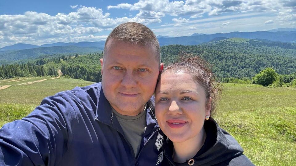 За словами Залужної, вони із чоловіком разом "довго відновлювалися після Дебальцевого"