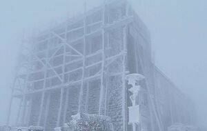 Первый снег этого сезона на горе Поп Иван