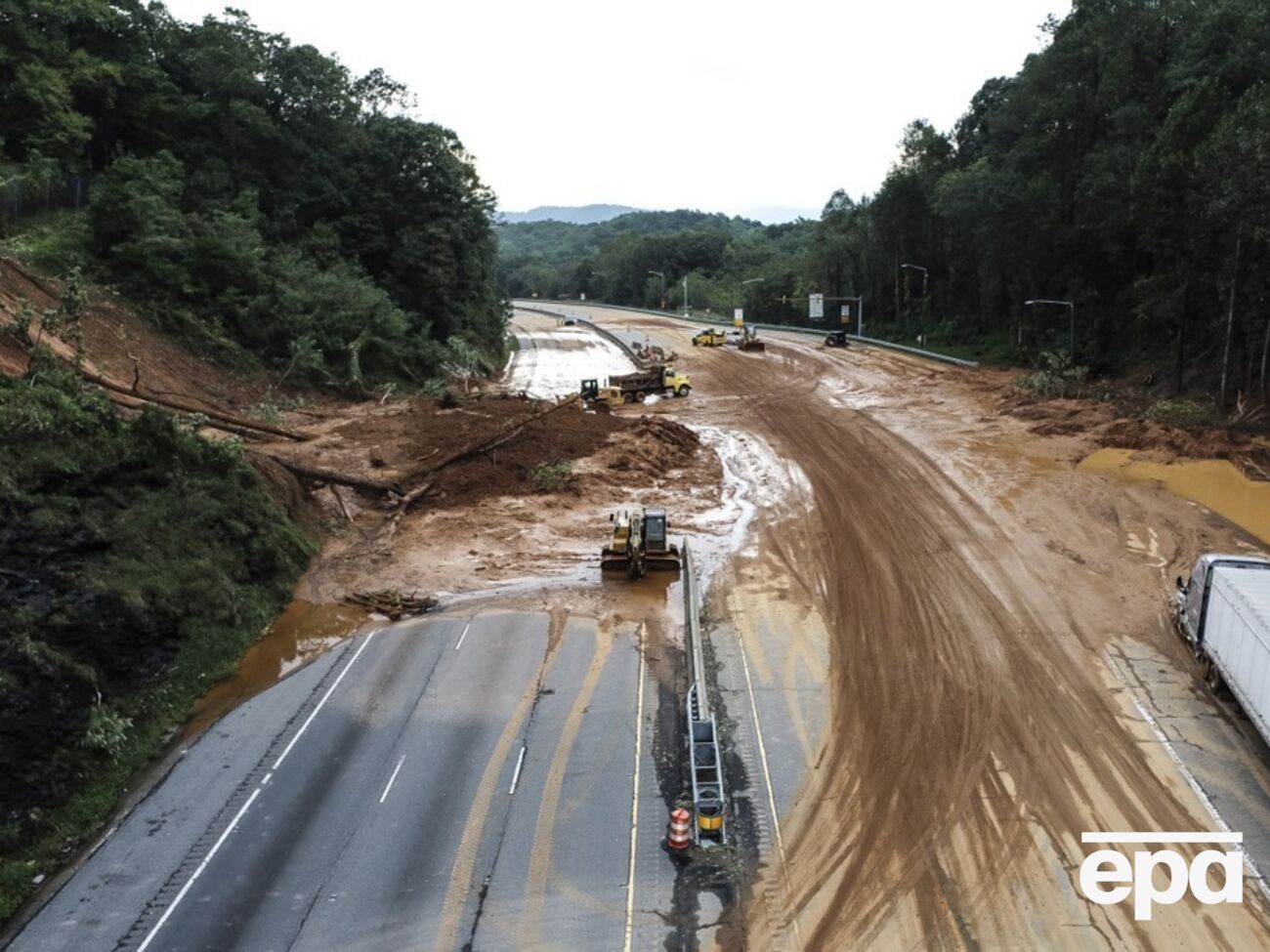 Негода порушила комунікації