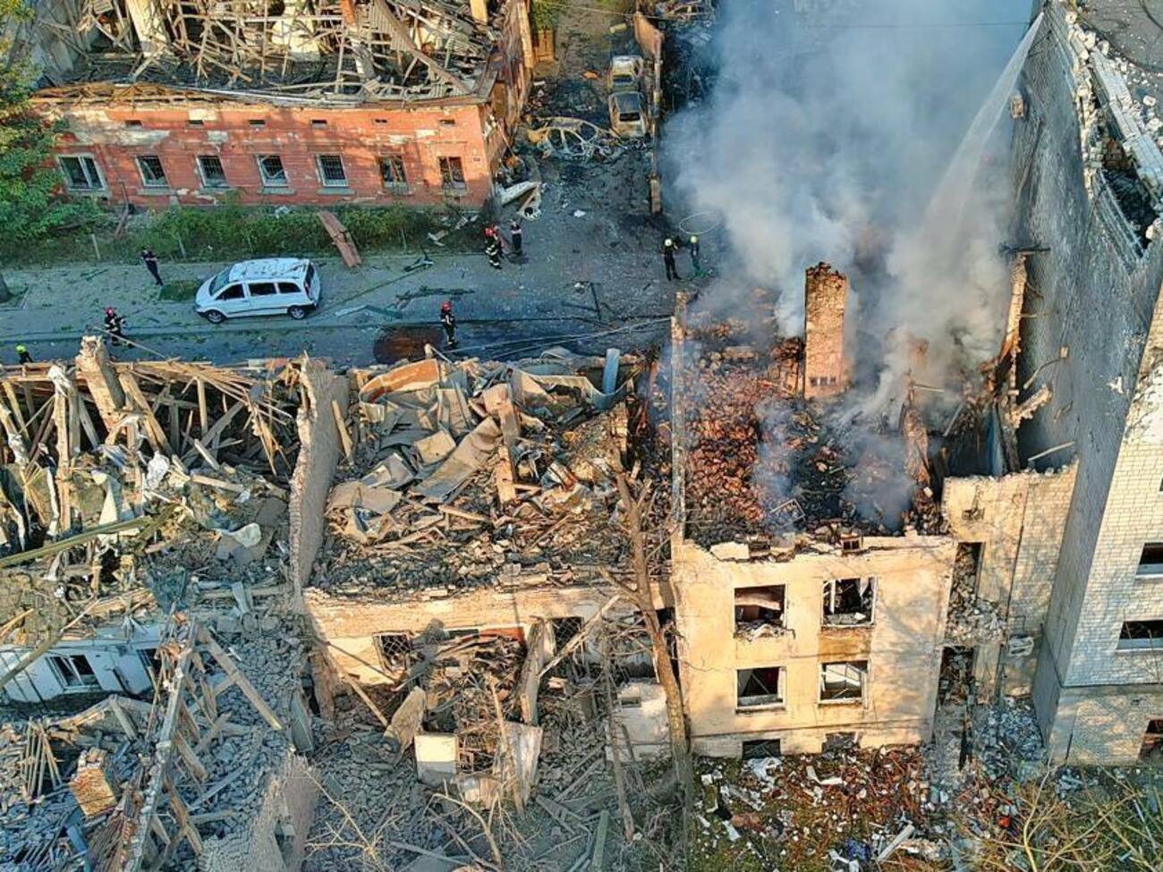 Багато прильотів в історичному центрі Львова