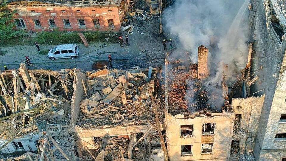 Много прилетов в историческом центре Львова