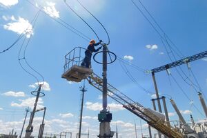 В умовах ремонтів на енергетичних потужностях в "Укренерго" закликали заощаджувати електрику
