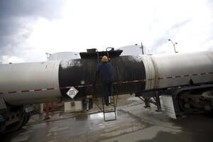 Для облегчения экспорта российской нефти по всему миру стали появляться новые компании, пишет "РБК-Украина"