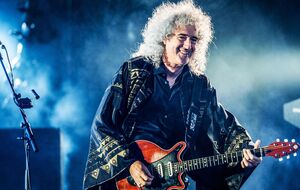 Мэй: Я действительно не хочу сочувствия, пожалуйста, не делайте этого