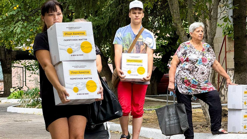 В состав каждого набора входят продукты длительного хранения